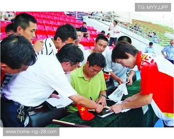 宿茂臻从绿茵场到教练席展现中国足球奋斗与坚守精神