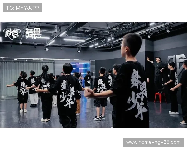 成都街舞队在全国街舞比赛中荣获第九名的精彩表现与经验分享